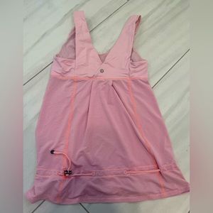 Lululemon tank size 4